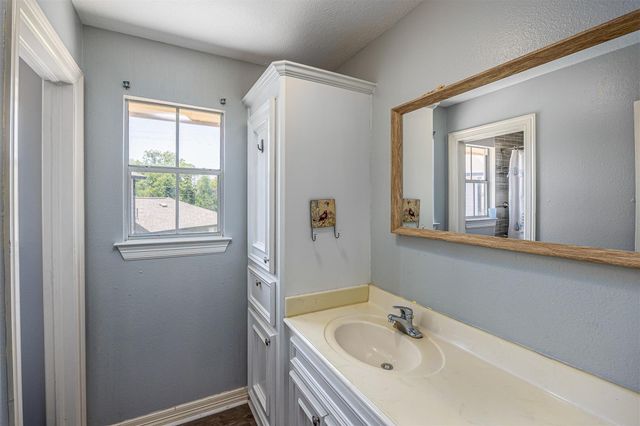 419 Oak Haven Street, Baytown, TX 77520