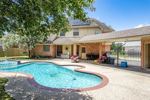 419 Oak Haven Street, Baytown, TX 77520