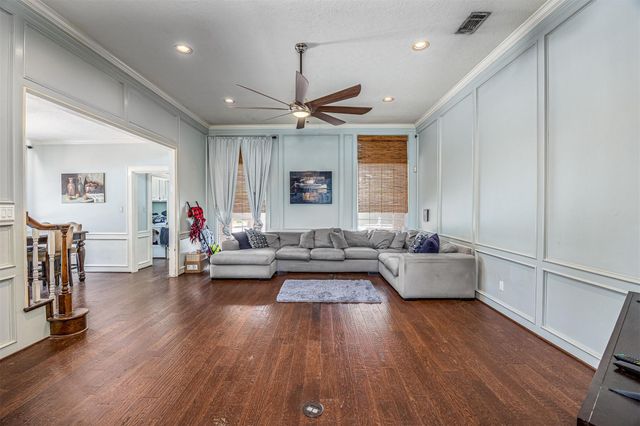 419 Oak Haven Street, Baytown, TX 77520