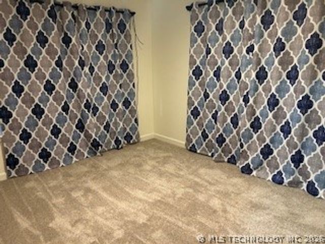 661 12th Avenue NW, Ardmore, OK 73401