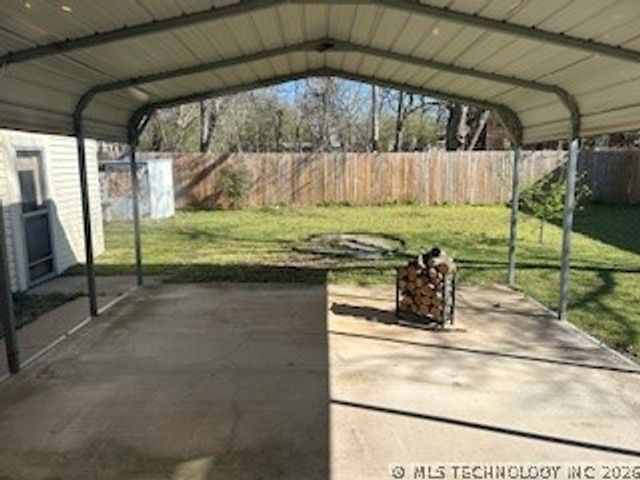 661 12th Avenue NW, Ardmore, OK 73401