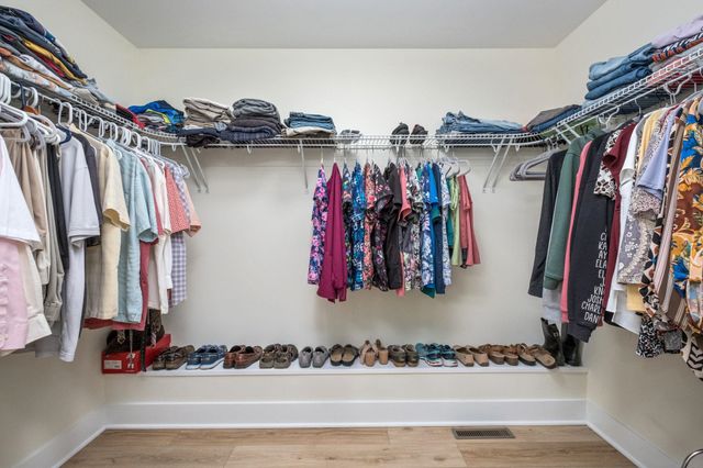 142 LINDBURGH DR, Waynesboro, VA 22980