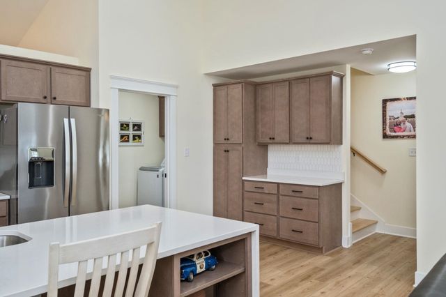 142 LINDBURGH DR, Waynesboro, VA 22980