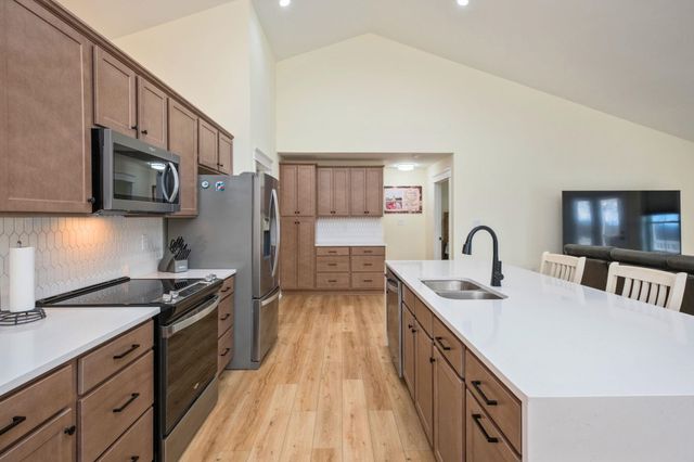 142 LINDBURGH DR, Waynesboro, VA 22980