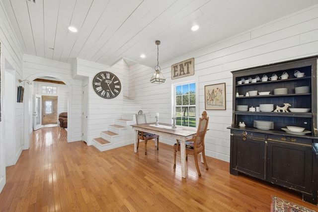 3635 County Road 265, Moulton, TX 77975