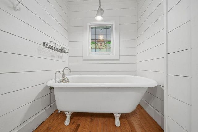 3635 County Road 265, Moulton, TX 77975