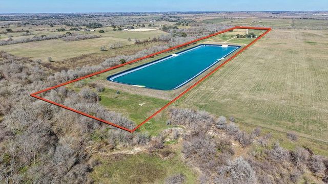 3635 County Road 265, Moulton, TX 77975