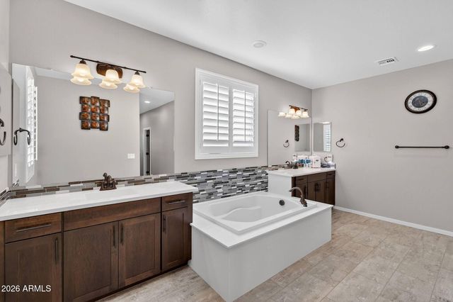 3141 N LOMA Vista, Mesa, AZ 85213