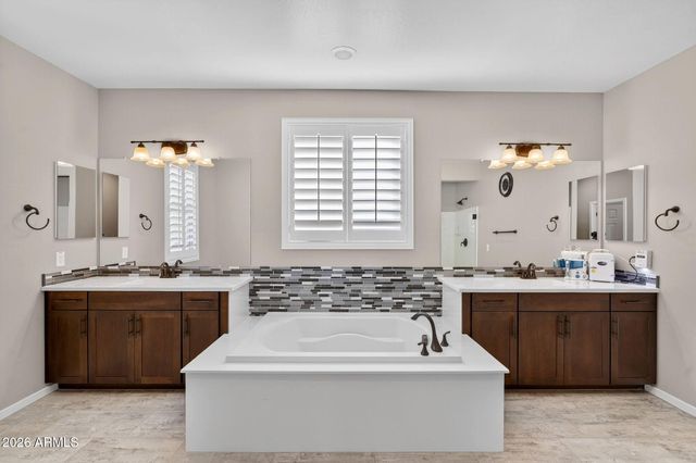 3141 N LOMA Vista, Mesa, AZ 85213