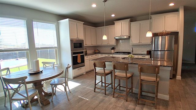 309 Clayton Street, Glenn Heights, TX 75154