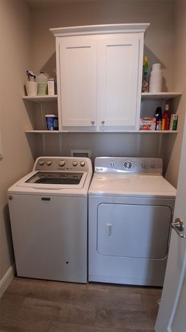 309 Clayton Street, Glenn Heights, TX 75154