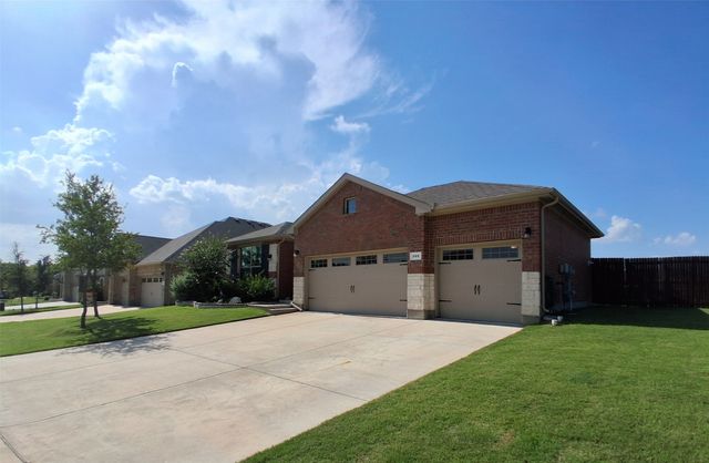 309 Clayton Street, Glenn Heights, TX 75154