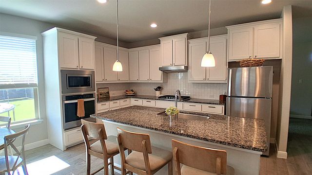 309 Clayton Street, Glenn Heights, TX 75154