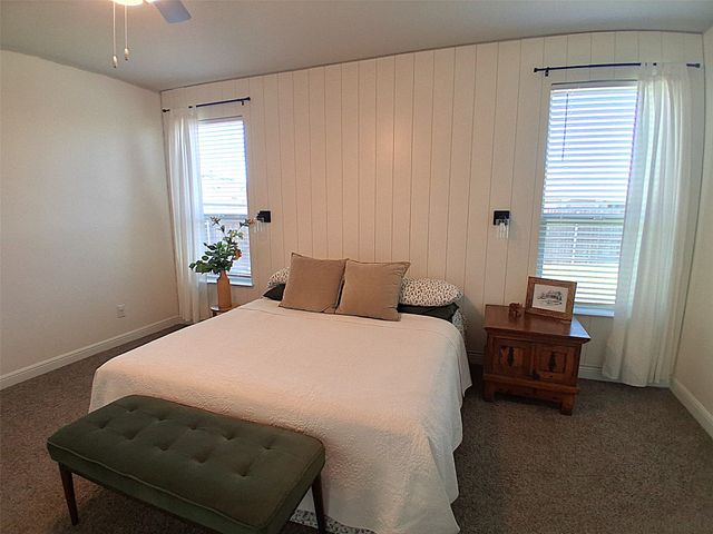 309 Clayton Street, Glenn Heights, TX 75154