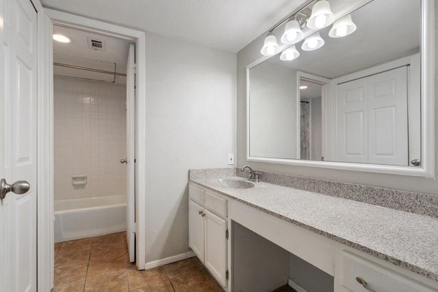 4533 N O Connor Road 2208, Irving, TX 75062