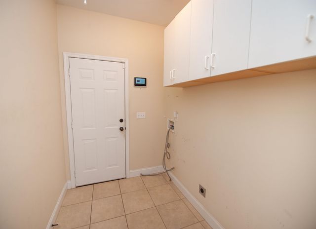 715 Tudor Lane, Boiling Springs, SC 29316