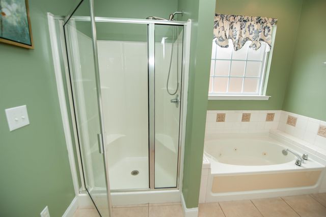 715 Tudor Lane, Boiling Springs, SC 29316