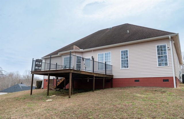 715 Tudor Lane, Boiling Springs, SC 29316