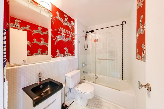 40 E 9TH Street 1601, Chicago, IL 60605