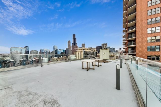 40 E 9TH Street 1601, Chicago, IL 60605