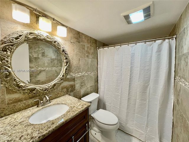 20441 NE 30th Ave 122-9, Aventura, FL 33180