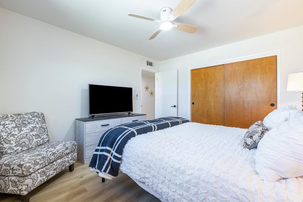 Image 23 of property listing at 425 Stanford Avenue, Coalinga, CA 93210