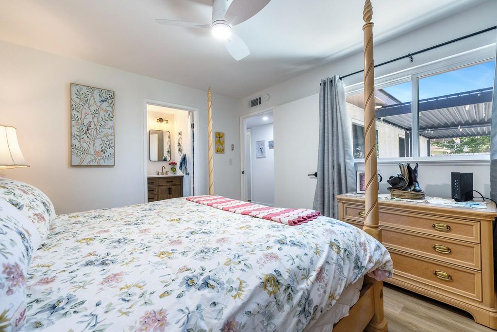 Image 28 of property listing at 425 Stanford Avenue, Coalinga, CA 93210