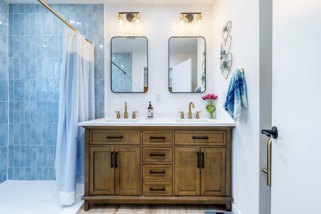 Image 29 of property listing at 425 Stanford Avenue, Coalinga, CA 93210