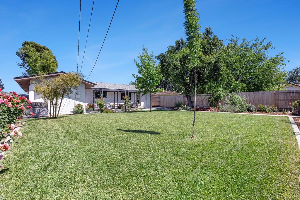 Image 33 of property listing at 425 Stanford Avenue, Coalinga, CA 93210