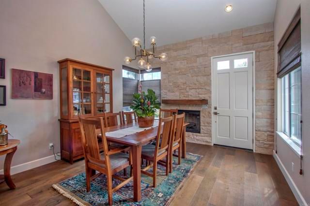 1684 Robin Place, Carlsbad, CA 92011