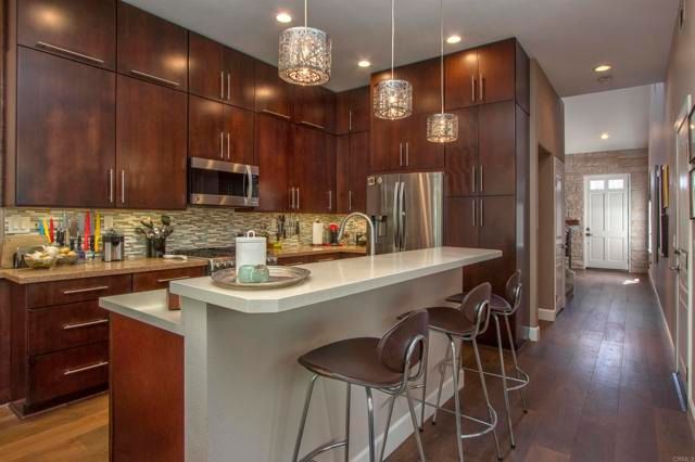 1684 Robin Place, Carlsbad, CA 92011