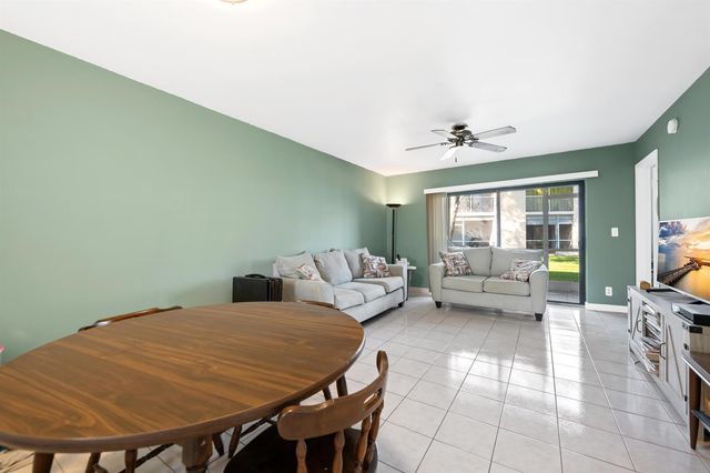 5570 Lakeside Drive 102, Margate, FL 33063