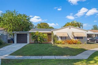 3035 Hayes Street, Hollywood, FL 33021