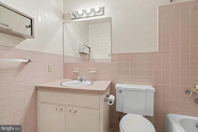 737 BARR BLVD, Lancaster, PA 17603