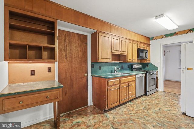 737 BARR BLVD, Lancaster, PA 17603