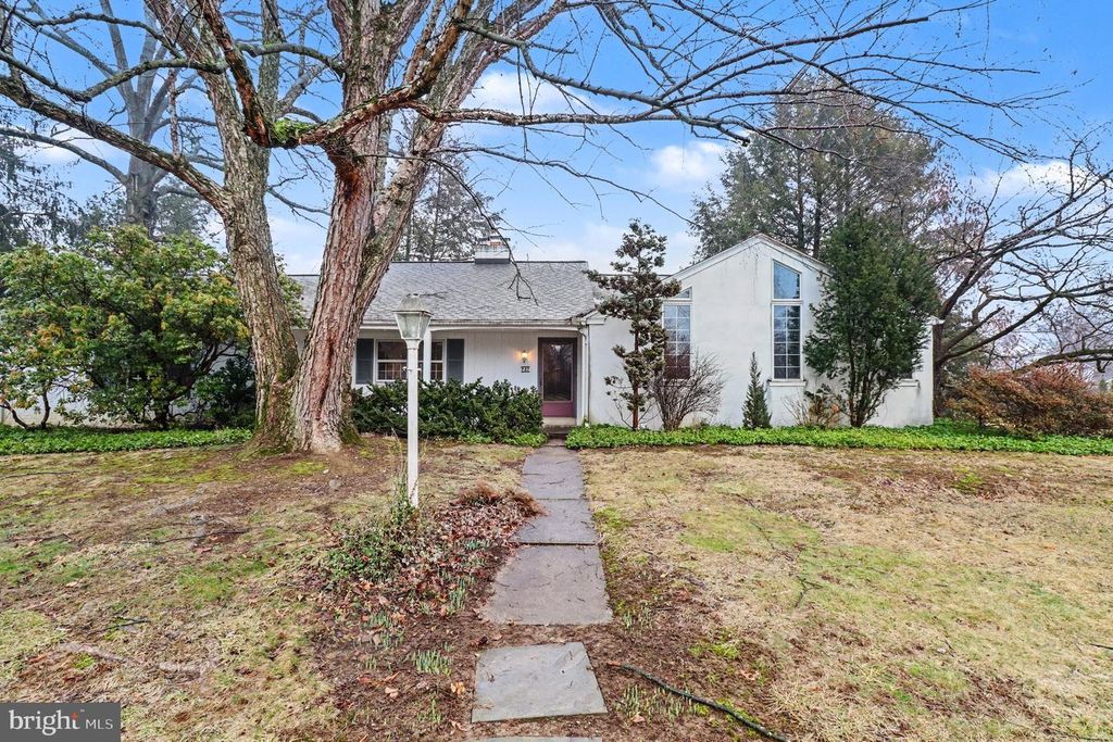 737 BARR BLVD, Lancaster, PA 17603