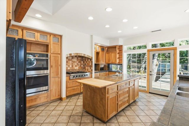 12531 Lowhills Rd, Nevada City, CA 95959
