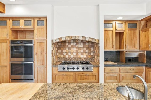 12531 Lowhills Rd, Nevada City, CA 95959