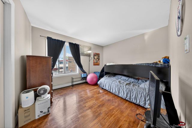 76-14 69th Road, Middle Village, NY 11379