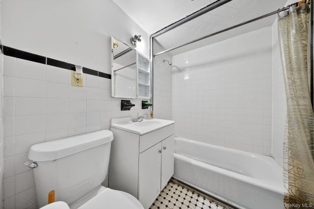76-14 69th Road, Middle Village, NY 11379