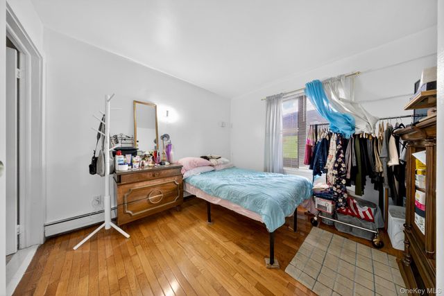 76-14 69th Road, Middle Village, NY 11379