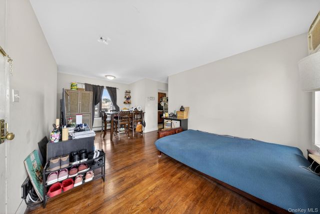 76-14 69th Road, Middle Village, NY 11379