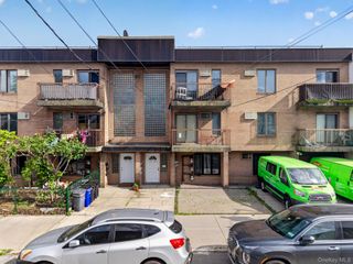 76-14 69th Road, Middle Village, NY 11379