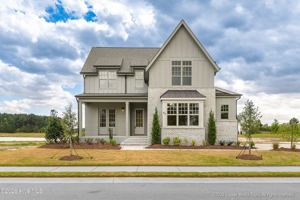 Image 1 of property listing at 99 Pine Tree Point, Snow Hill, NC 28580