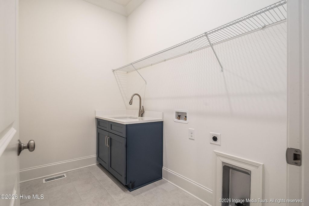 Image 27 of property listing at 99 Pine Tree Point, Snow Hill, NC 28580