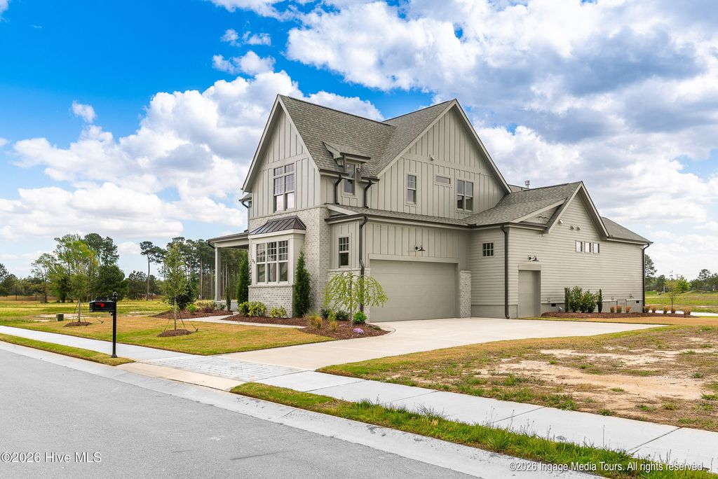 Image 3 of property listing at 99 Pine Tree Point, Snow Hill, NC 28580