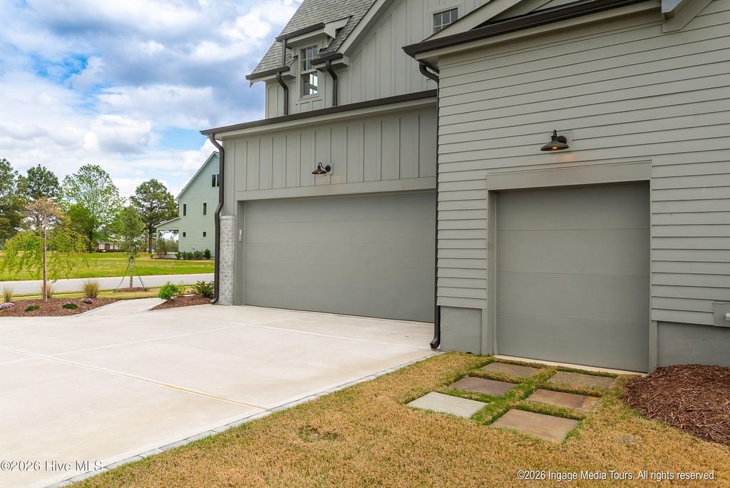 Image 47 of property listing at 99 Pine Tree Point, Snow Hill, NC 28580