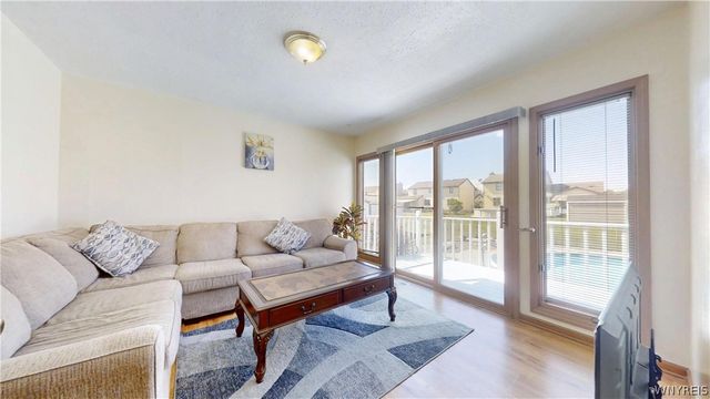 6983 Samantha Ct, Wheatfield, NY 14304