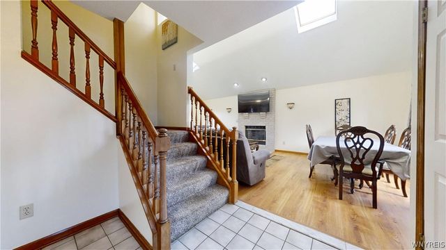 6983 Samantha Ct, Wheatfield, NY 14304
