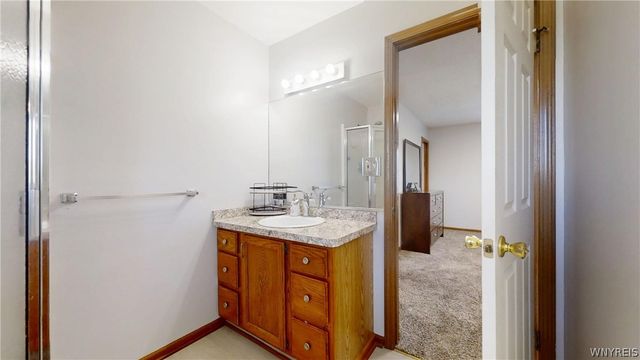 6983 Samantha Ct, Wheatfield, NY 14304